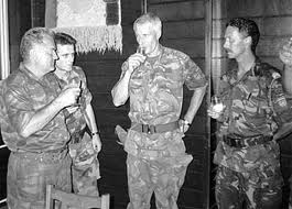 Las tropas espaolas no molestaron a Mladic, «el carnicero de Srebrenica»