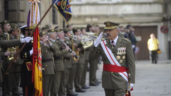 Un general jefe de Armamento ficha por la firma a la que su rea adjudic 2.000 millones en blindados