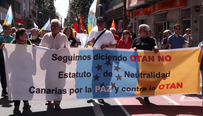 Reclaman en las calles un estatuto de Paz y neutralidad para Canarias