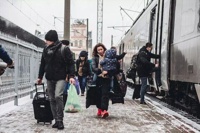 Exiliarse para no matar: La difcil migracin de los objetores de conciencia en Europa